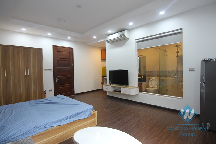 A new and modern studio for rent in Xuan Dieu, Tay Ho, Ha Noi